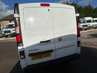 VAUXHALL VIVARO