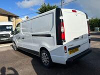 VAUXHALL VIVARO