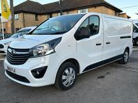 VAUXHALL VIVARO
