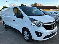 VAUXHALL VIVARO