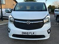 VAUXHALL VIVARO