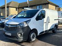 VAUXHALL VIVARO