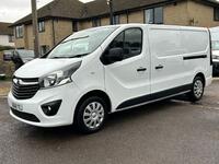 VAUXHALL VIVARO