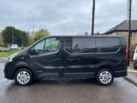 NISSAN NV300