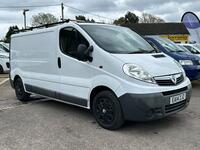 VAUXHALL VIVARO