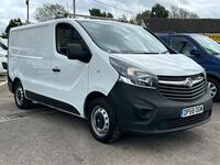 VAUXHALL VIVARO