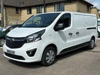 VAUXHALL VIVARO