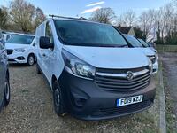 VAUXHALL VIVARO