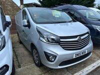 VAUXHALL VIVARO