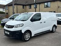 VAUXHALL VIVARO