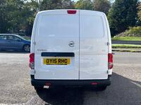 NISSAN NV200