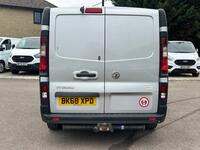 VAUXHALL VIVARO