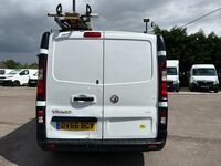VAUXHALL VIVARO