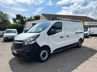 VAUXHALL VIVARO