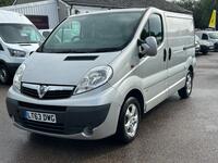 VAUXHALL VIVARO