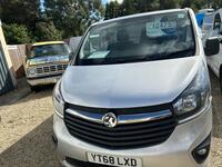 VAUXHALL VIVARO